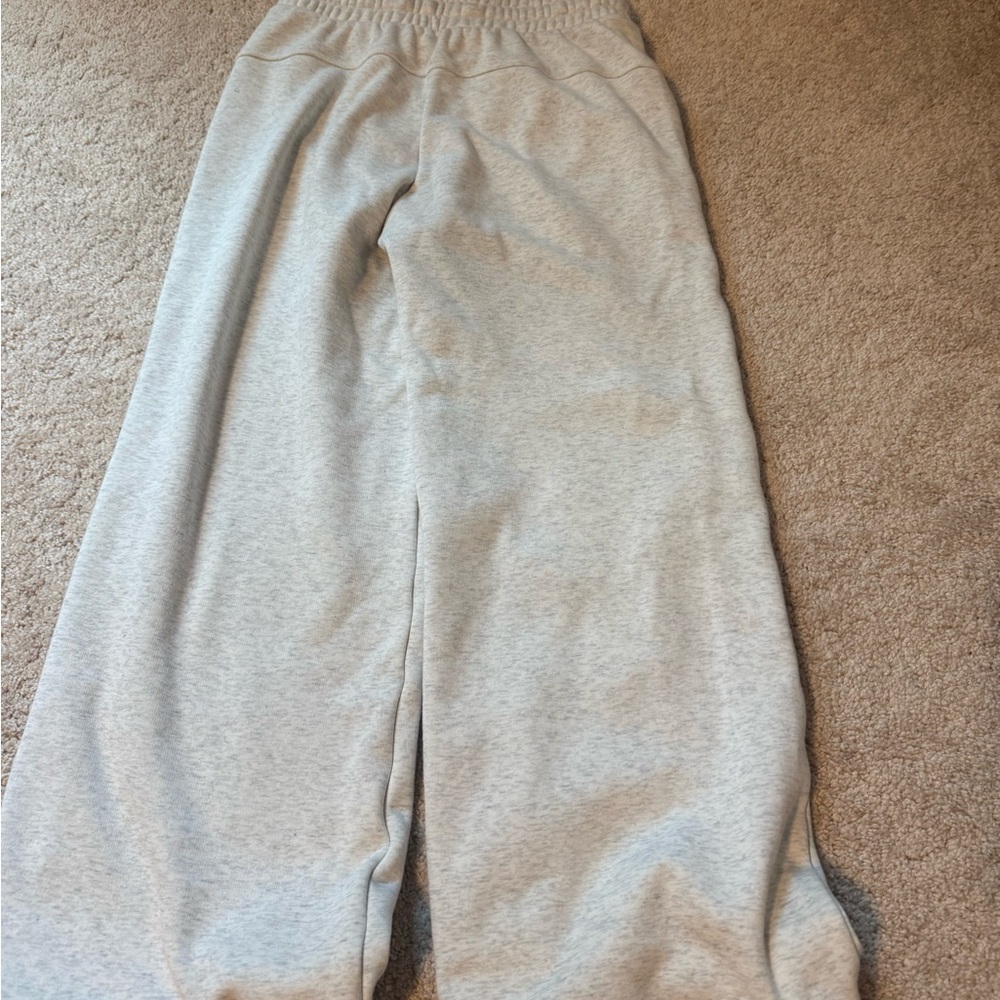 Grey wideleg athleta sweatpants